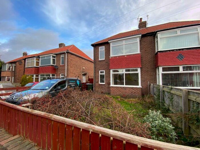 3 Bedroom Semi-Detached House To Rent In Rennington Place, Newcastle Upon Tyne, NE5