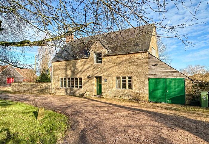 3 Bedroom Detached House To Rent In Grange Lane, Malmesbury, SN16