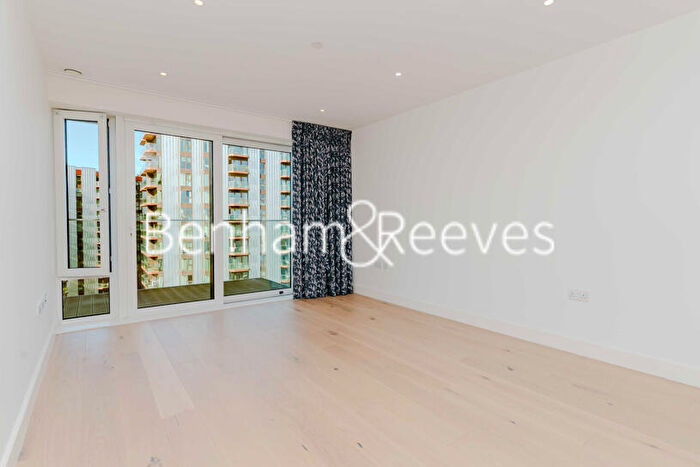 2 Bedroom Apartment To Rent In Duke Of Wellington Avenue, Royal Arsenal Riverside, SE18