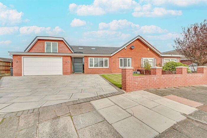 4 Bedroom Semi-Detached House For Sale In Garstang Road, Southport, PR9