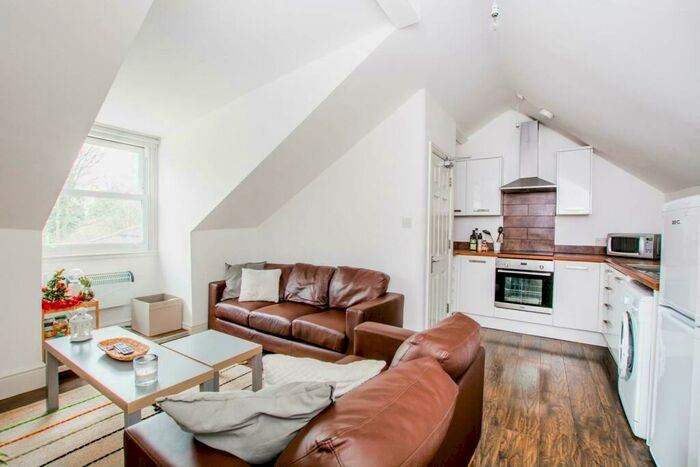 1 Bedroom Flat To Rent In Ossian Road, Crouch End, London, N4