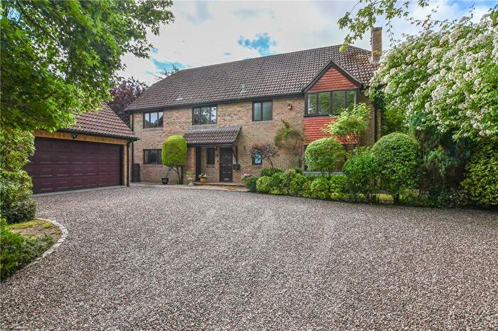 4 Bedroom Detached House For Sale In Ashdale Park, Finchampstead, Wokingham, Berkshire, RG40