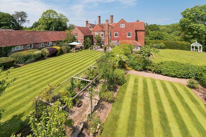 7 Bedroom Property For Sale In Catsfield, Battle, TN33