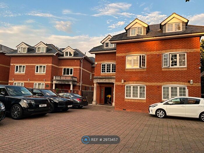 1 Bedroom Flat To Rent In Lampton Road, Hounslow, TW3