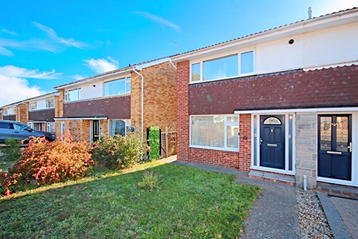 2 Bedroom Semi Detached House For Sale In Castle Road, Allington, Maidstone, ME16