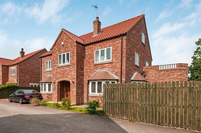6 Bedroom Detached House For Sale In Rosewoods, Howden, Goole, DN14