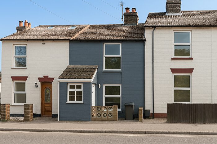 2 Bedroom Property To Rent In Farleigh Hill, Maidstone, ME15