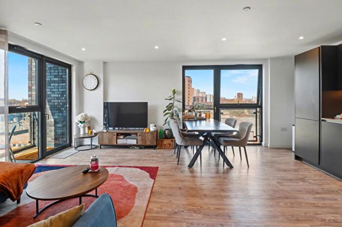 2 Bedroom Apartment For Sale In Goodwin Building, Potato Wharf, Manchester, M3