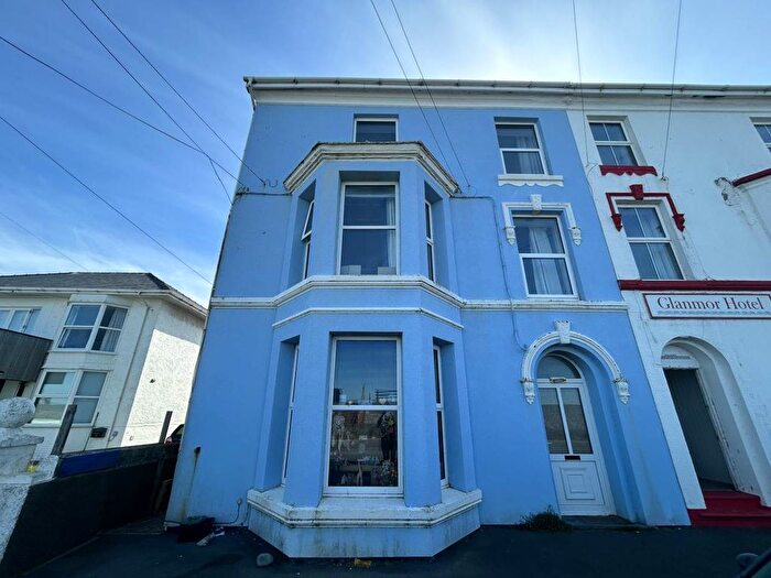 2 Bedroom Flat To Rent In Carron House, Borth, SY24