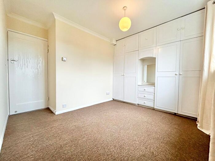 2 Bedroom Apartment To Rent In Tithe Court, Slough, SL3