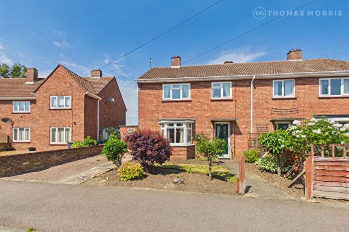 3 Bedroom Semi-Detached House For Sale In Ferrars Avenue, Eynesbury, St. Neots, Cambridgeshire, PE19