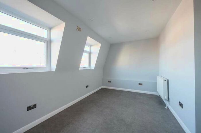 1 Bedroom Flat To Rent In Abbey Parade, Merton, SW19