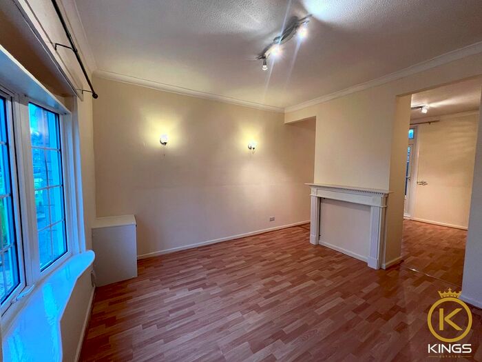 3 Bedroom Terraced House To Rent In Twyford Avenue, Portsmouth, North End, PO2