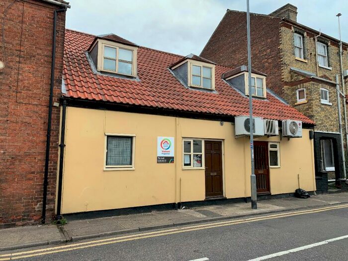 2 Bedroom Flat To Rent In West Street, Wisbech, PE13