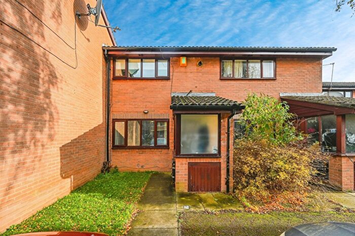 2 Bedroom Terraced House For Sale In Minster Court, Liverpool, L7