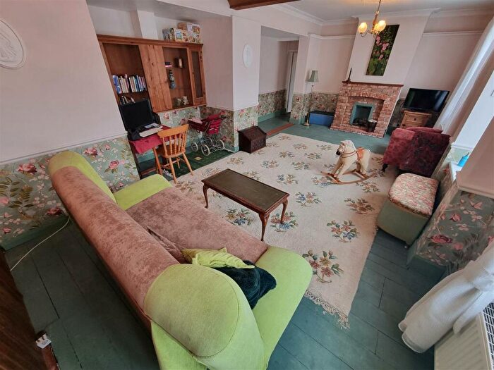 3 Bedroom End Of Terrace House For Sale In Nile Road, Gorleston, NR31
