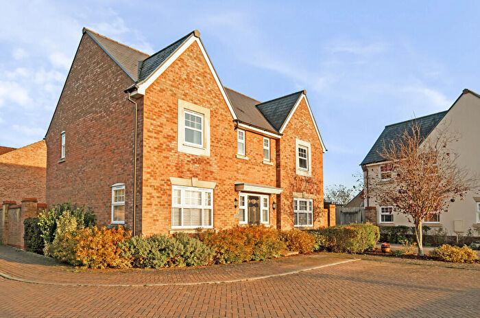 4 Bedroom Detached House To Rent In Greenfinch Close, Melksham, SN12