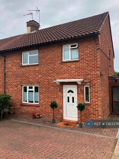 3 Bedroom Semi-Detached House To Rent In Wolfs Wood, Oxted, RH8