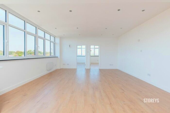 2 Bedroom Apartment To Rent In Forest House, South Woodford, London, E18