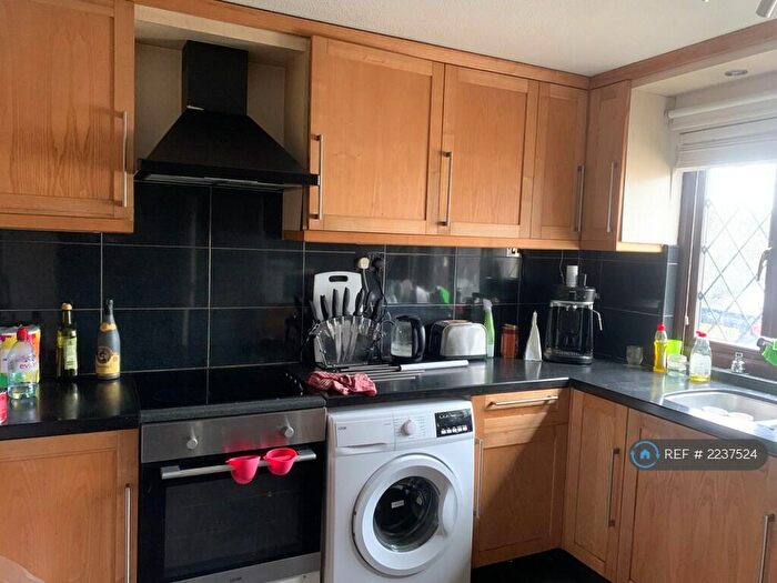 4 Bedroom Terraced House To Rent In Chigwell, Chigwell, IG7