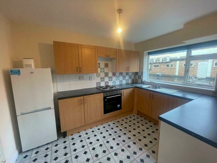 2 Bedroom Apartment To Rent In Chipping Norton, Oxfordshire, OX7
