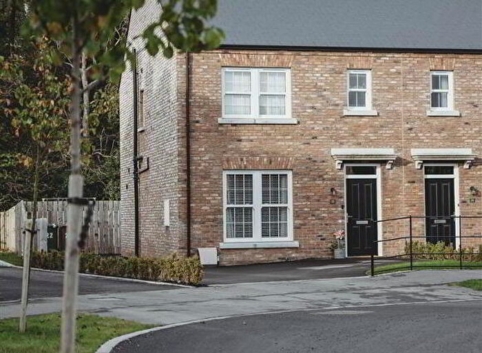 3 Bedroom Semi-Detached House For Sale In Foxwood Hall, Lurgan, BT66