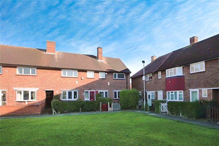 2 Bedroom Terraced House To Rent In Sparrow Farm Drive, Feltham, TW14