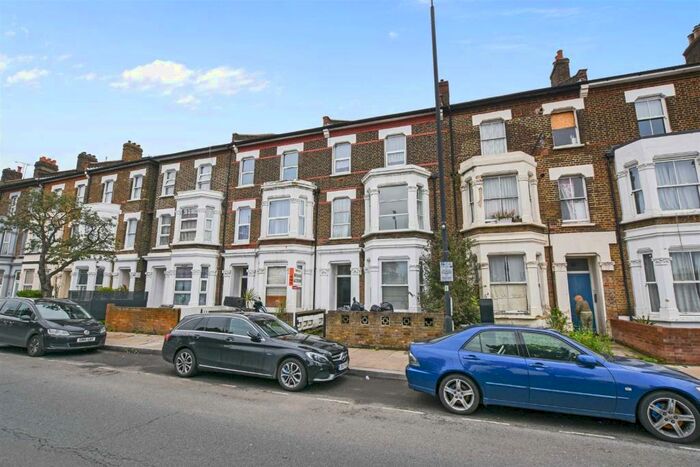 2 Bedroom Flat For Sale In Scrubs Lane, College Park/Kensal Green, NW10