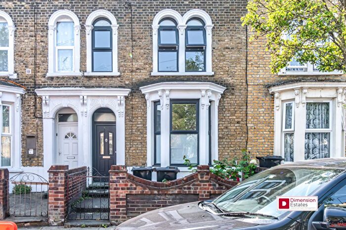 5 Bedroom Terraced House To Rent In Dunlace Road, Lower Clapton, Hackney, E5