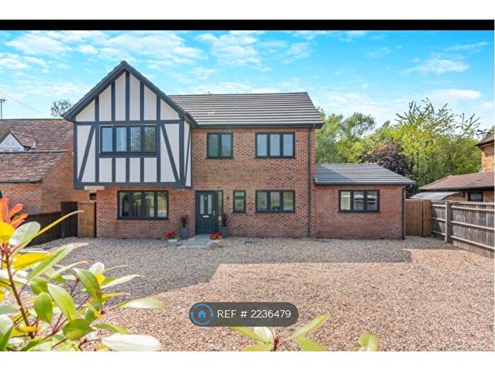 4 Bedroom Detached House To Rent In Waterside, Chesham, HP5