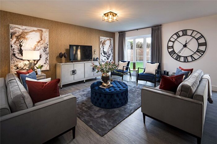 3 Bedroom Detached House For Sale In Alderhurst Close, Englefield Green, Egham, TW20