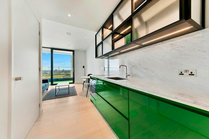 Studio To Rent In Hobart Buildiong, Wardian, E14