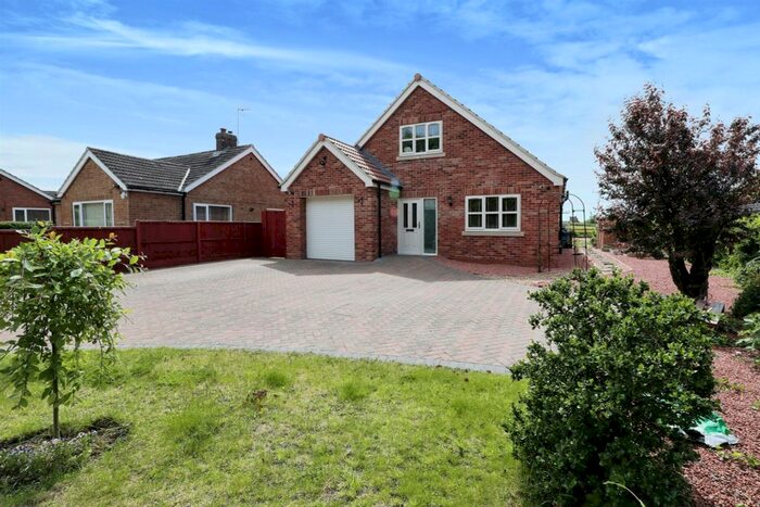 4 Bedroom Detached Bungalow For Sale In Church Lane, Clarborough, Retford, DN22