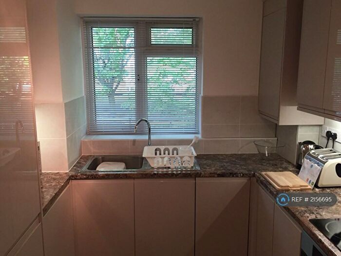 4 Bedroom Flat To Rent In Mornington Crescent, London, NW1