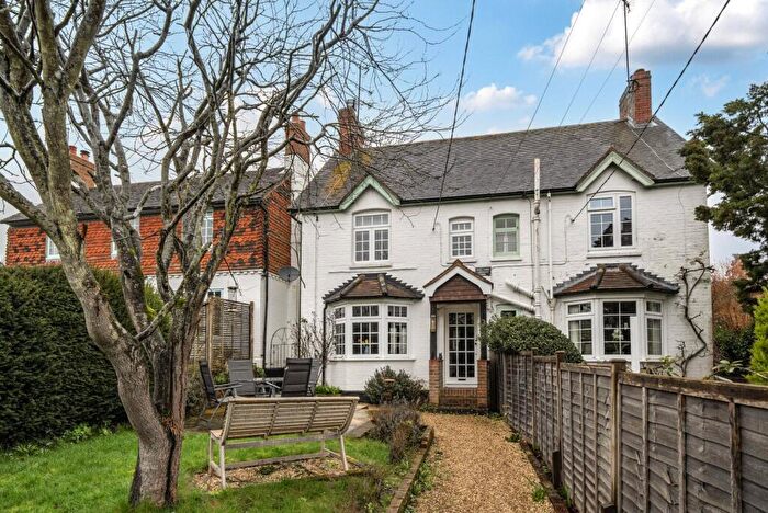 3 Bedroom Semi-Detached House For Sale In Mill Lane, Chiddingfold, GU8