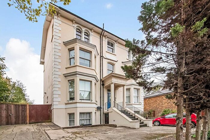 1 Bedroom Apartment For Sale In Hamlet, Crystal Palace, London, SE19