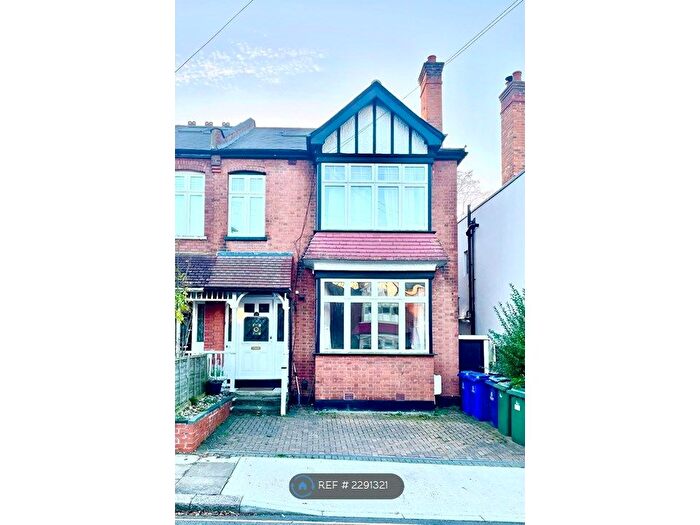 1 Bedroom Flat To Rent In Whitehall Road, Harrow, HA1