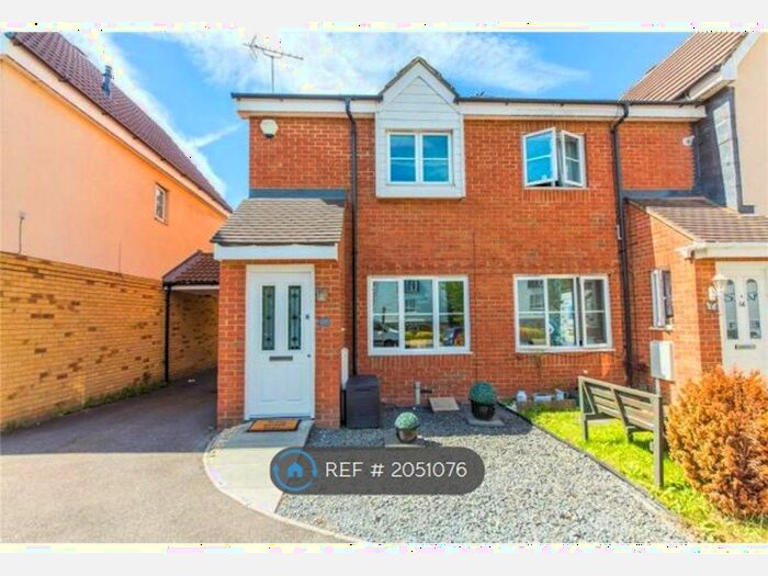 2 Bedroom Semi-Detached House To Rent In Maritime Gate, Gravesend, DA11