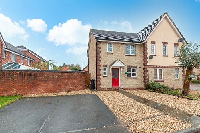 3 Bedroom Semi-Detached House To Rent In Patch Court, Bristol, BS16
