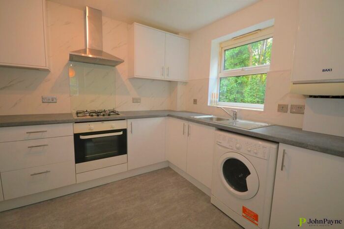 2 Bedroom Apartment To Rent In Hamilton Court, St Nicholas Street, Radford, Coventry, CV1