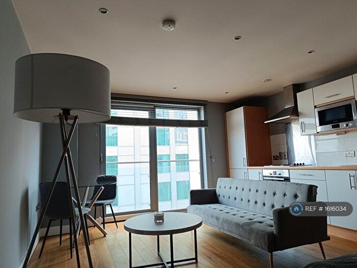 1 Bedroom Flat To Rent In Meridian Plaza, Cardiff, CF10