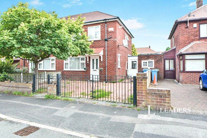 3 Bedroom House To Rent In Paulden Drive, Failsworth, M35