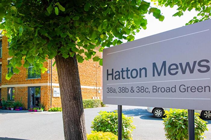 1 Bedroom Apartment For Sale In Broad Green, Wellingborough, NN8
