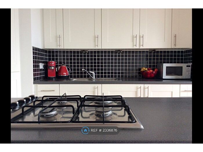 2 Bedroom Flat To Rent In Channelsea Road, London, E15