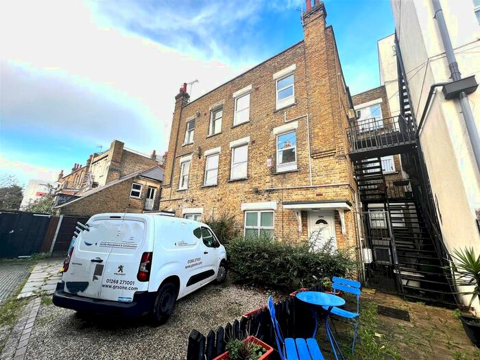 1 Bedroom Flat To Rent In Station Road, Westcliff-On-Sea, SS0