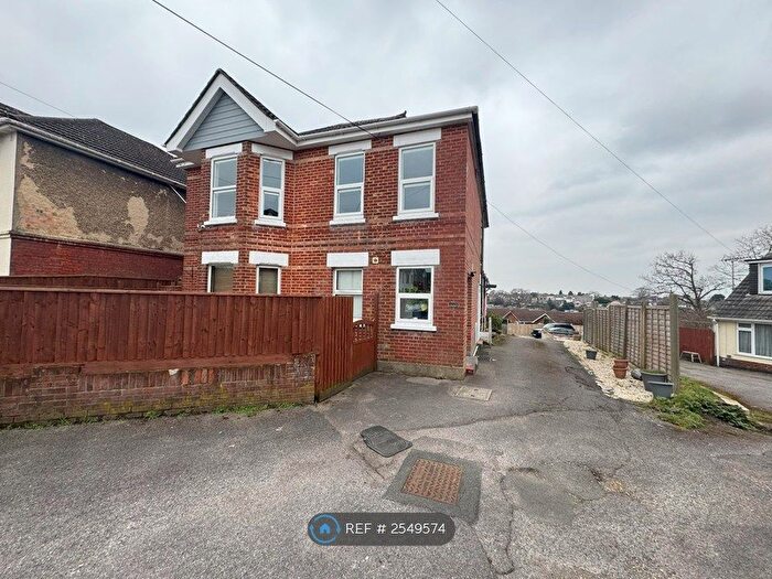 2 Bedroom Flat To Rent In Oakwood Road, Bournemouth, BH9