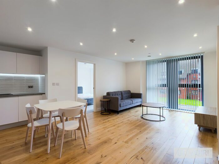 2 Bedroom Flat To Rent In Arden Gate, William Street, Birmingham, B15