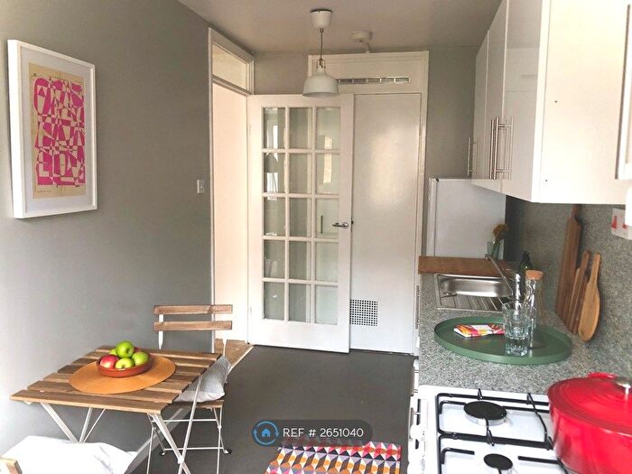 2 Bedroom Flat To Rent In Bedford Street, Edinburgh, EH4