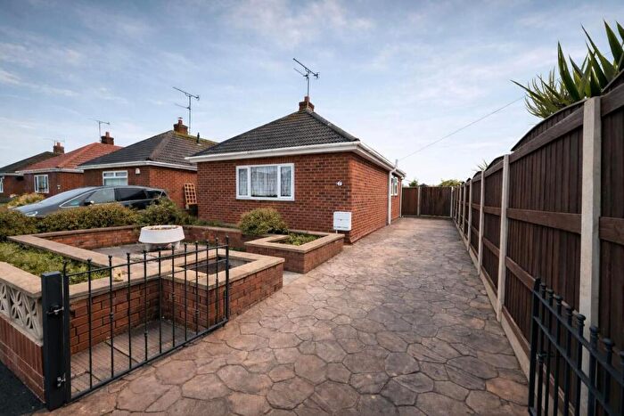 2 Bedroom Detached Bungalow For Sale In Ceg Y Ffordd, Prestatyn, LL19