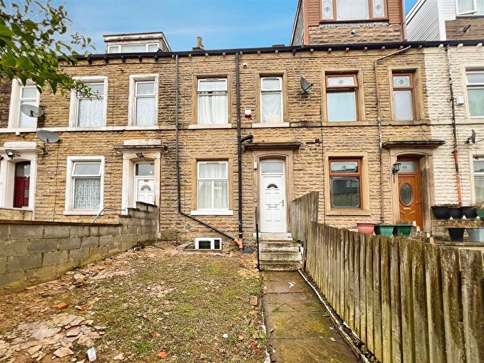 5 Bedroom Terraced House For Sale In Hustler Street, Bradford, BD3